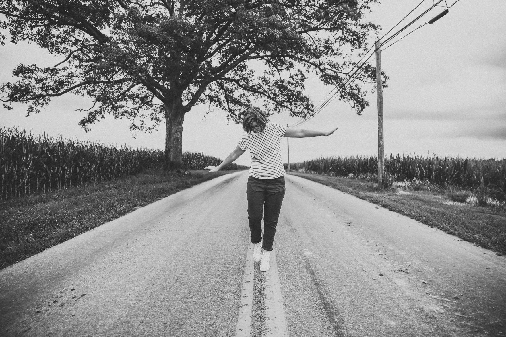 Liz Fulmer road bw